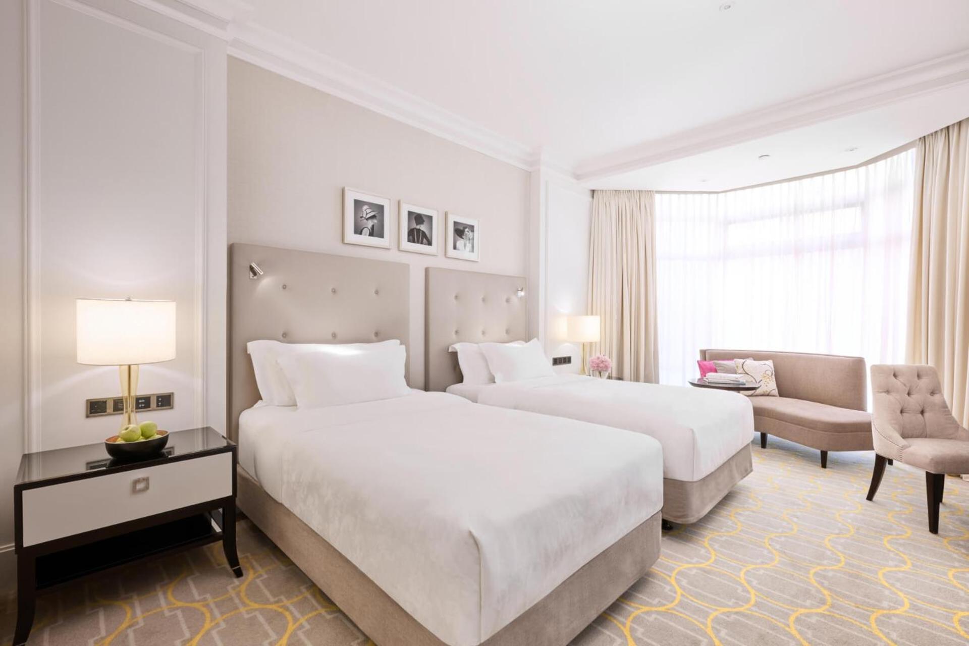 Khách sạn The Langham Hong Kong