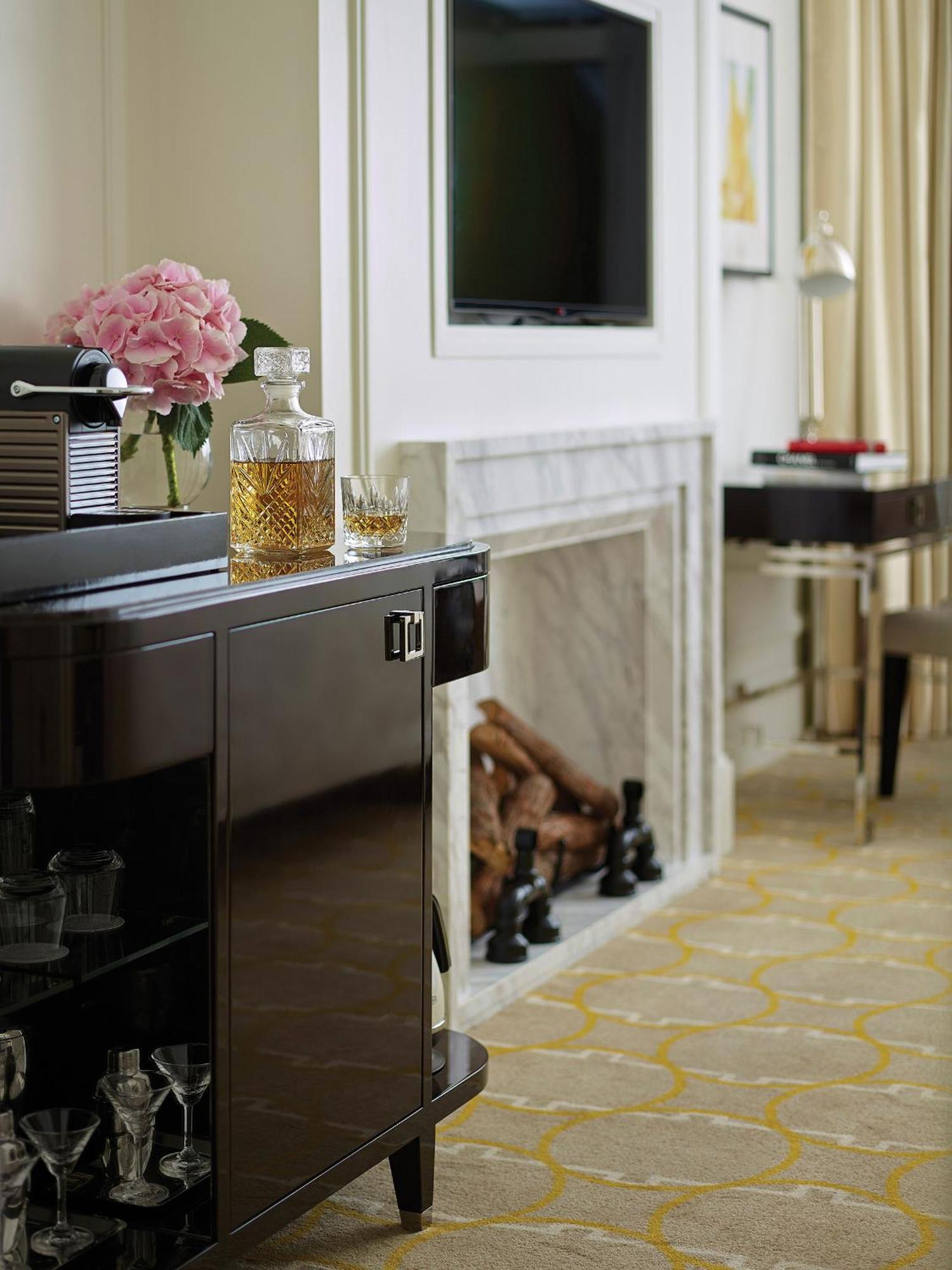 The Langham 5*