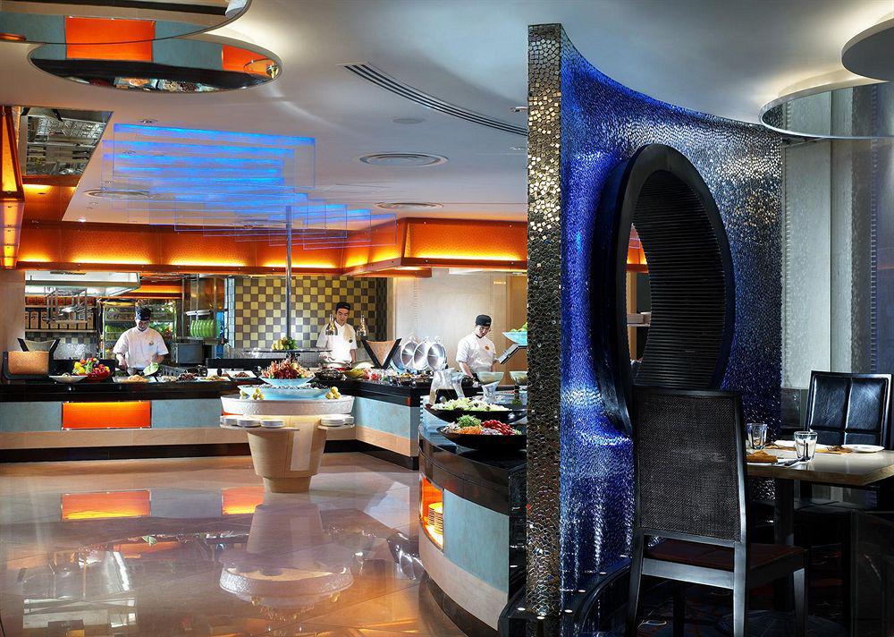 Khách sạn The Langham 5*